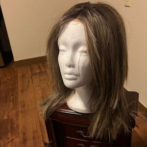 Elegant Ash Brown Women's Wig